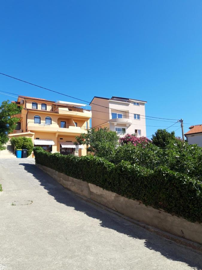 Apartments Damir 2838 Lopar Exterior photo
