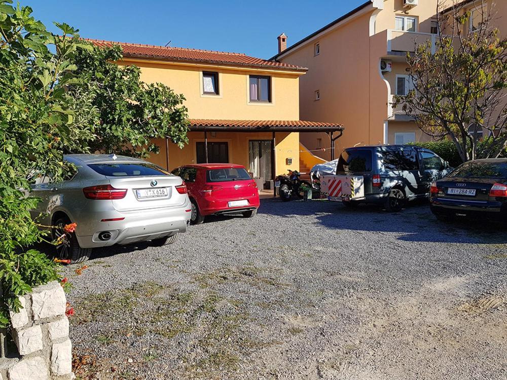 Apartments Damir 2838 Lopar Exterior photo
