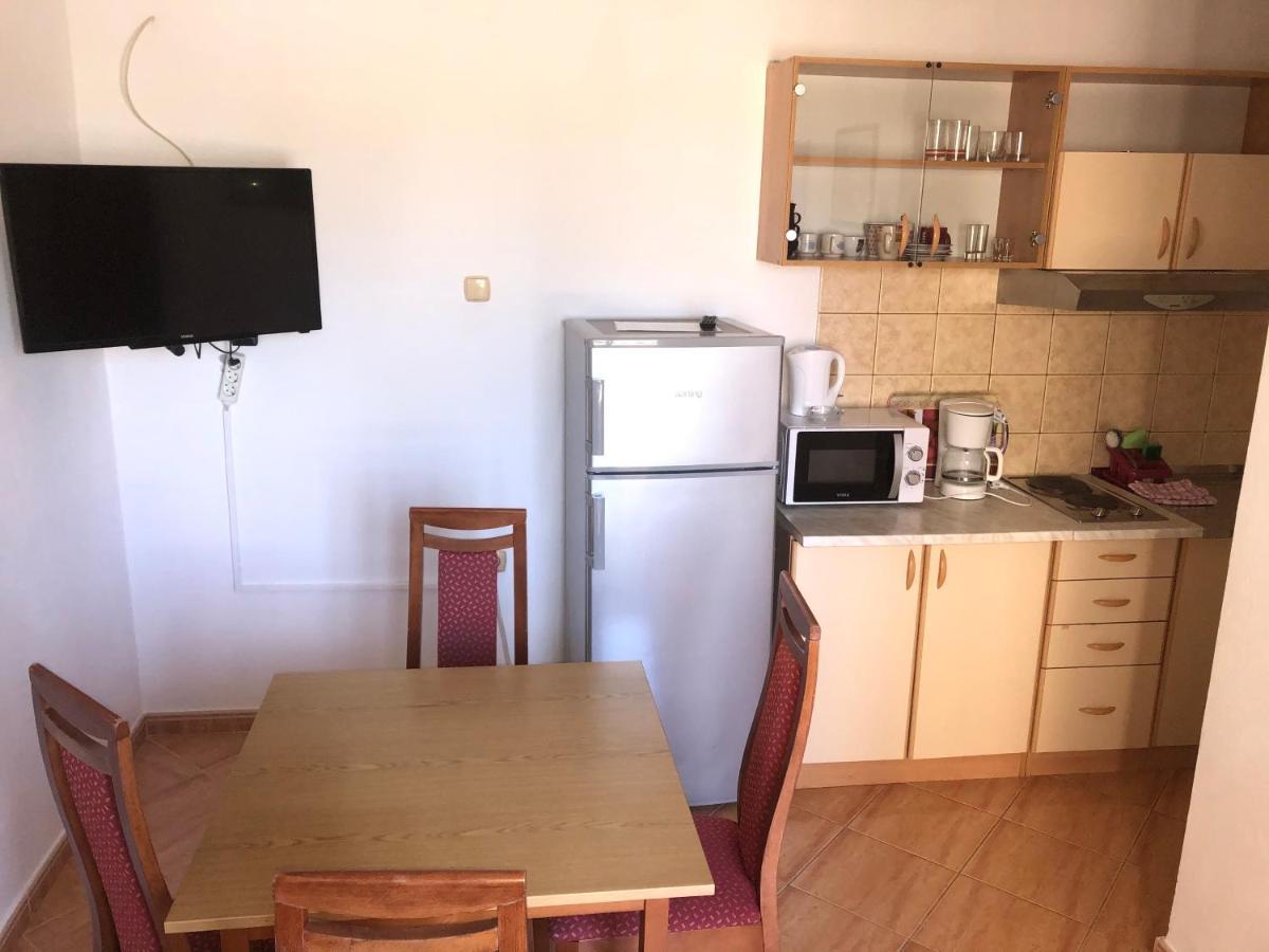 Apartments Damir 2838 Lopar Room photo